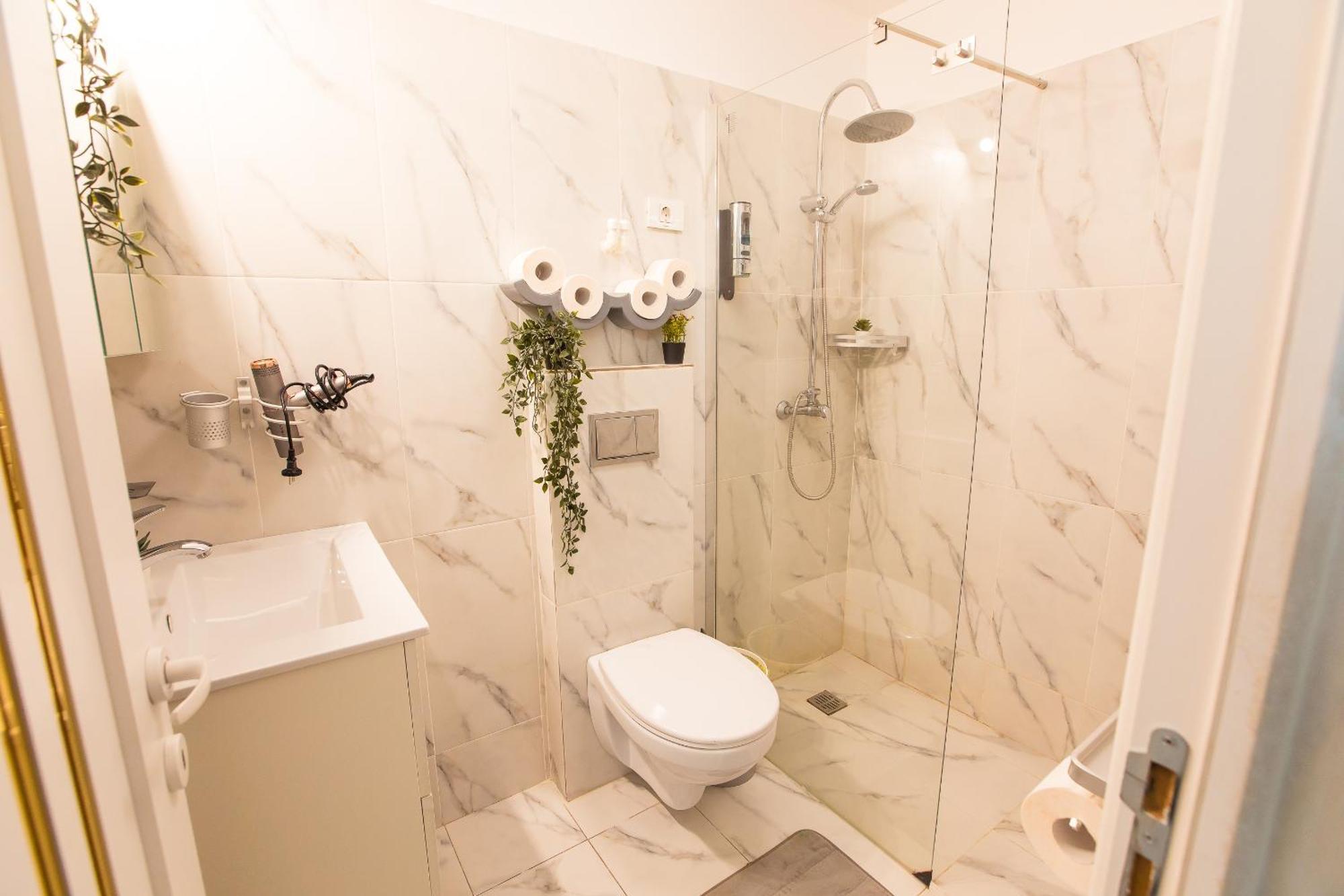 Royalty Apt With City Views On Calea Victoriei 부쿠레슈티 외부 사진